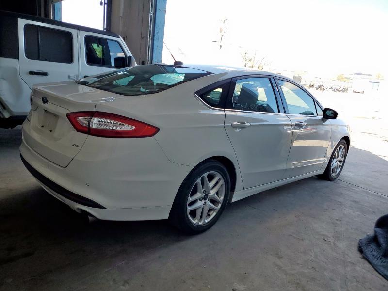  FORD FUSION 2016 Белы