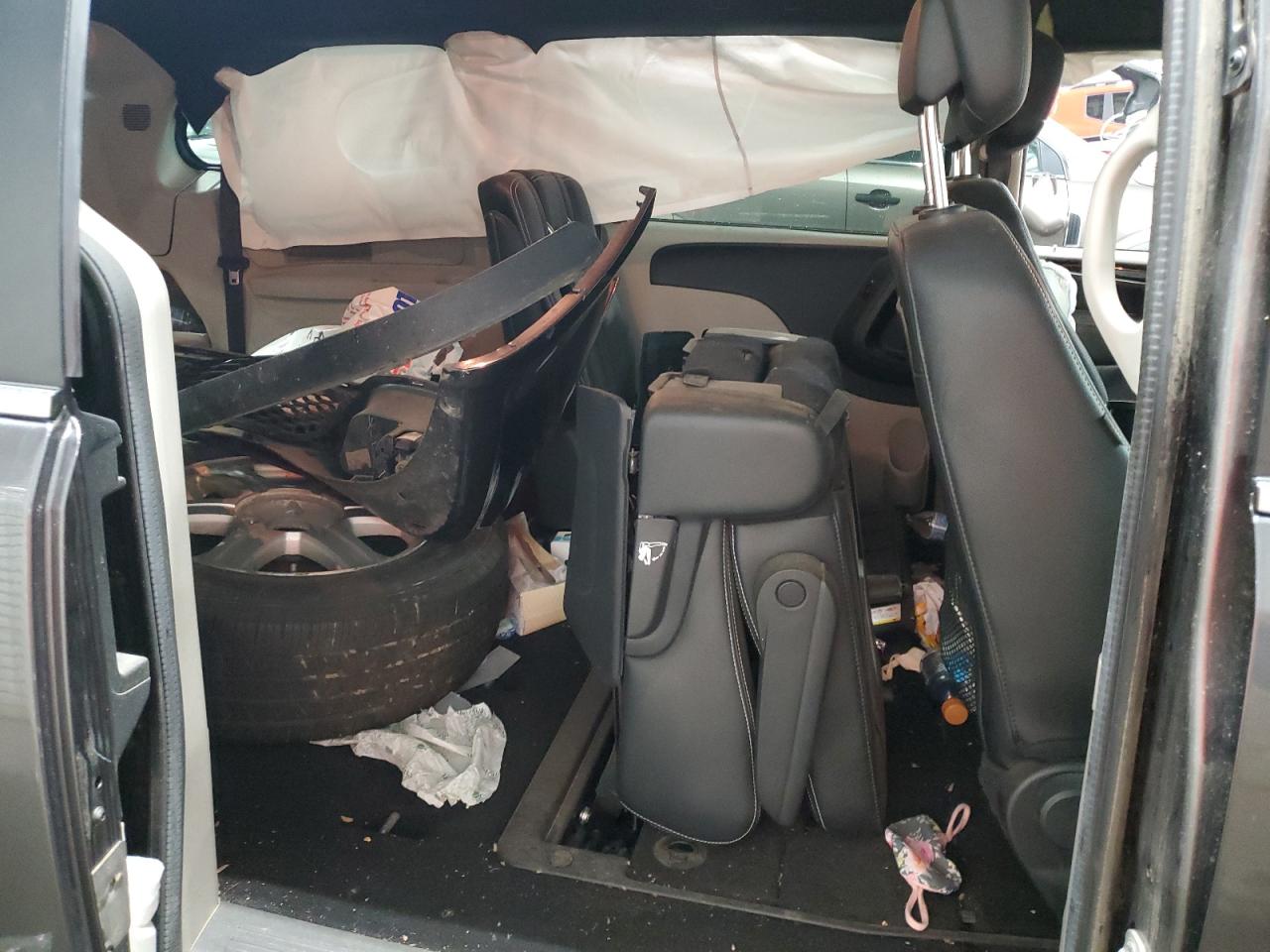 2019 Dodge Grand Caravan Sxt VIN: 2C4RDGCG2KR773946 Lot: 80309705