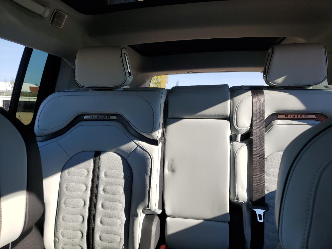 2025 Rivian R1S Adventure VIN: 7PDSGBBA9SN072092 Lot: 80820465