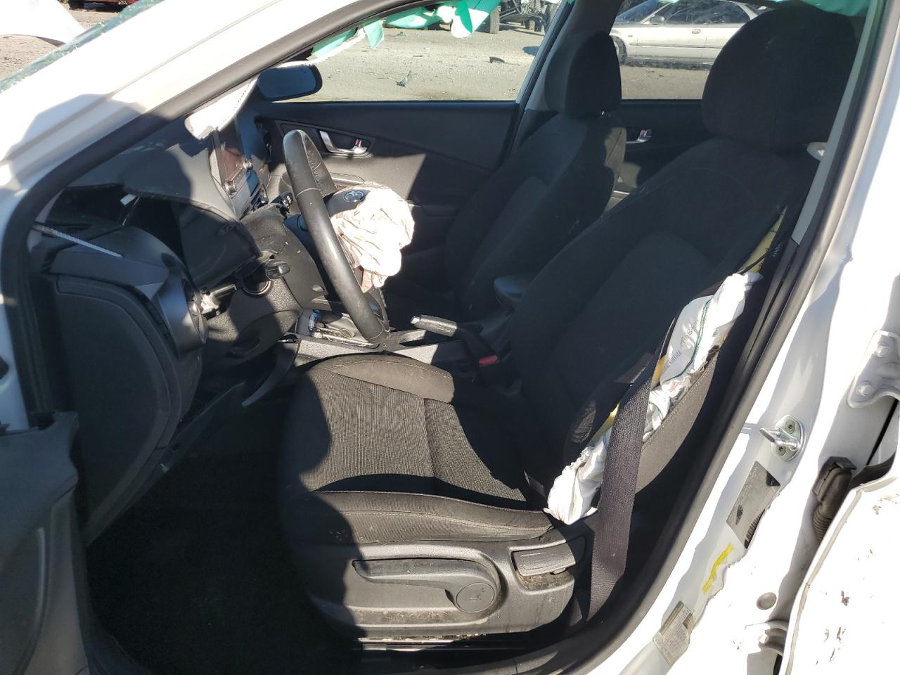 2022 Hyundai Kona Sel VIN: KM8K3CAB2NU916286 Lot: 83831325