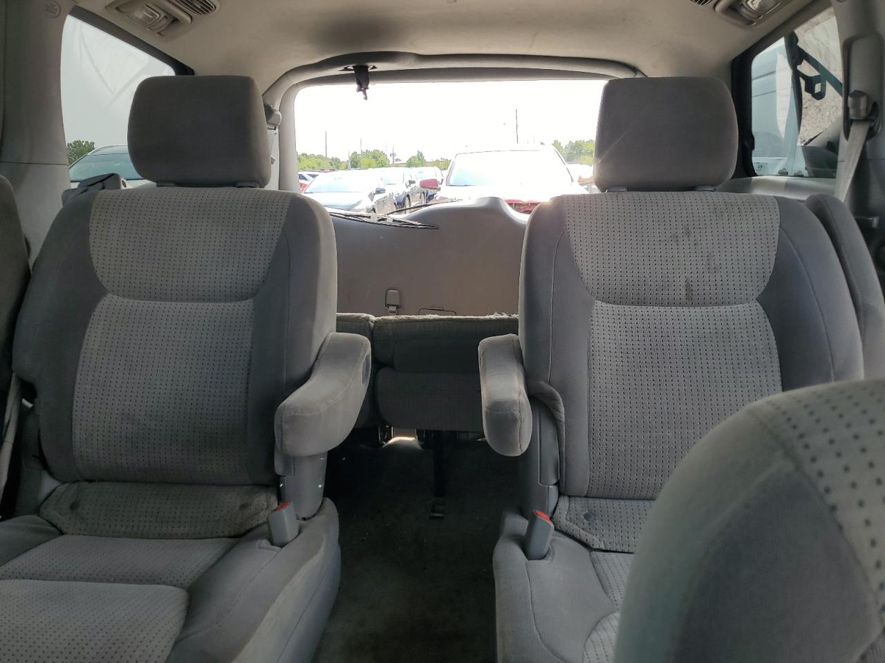 2008 Toyota Sienna Ce VIN: 5TDZK23C18S220288 Lot: 71872865