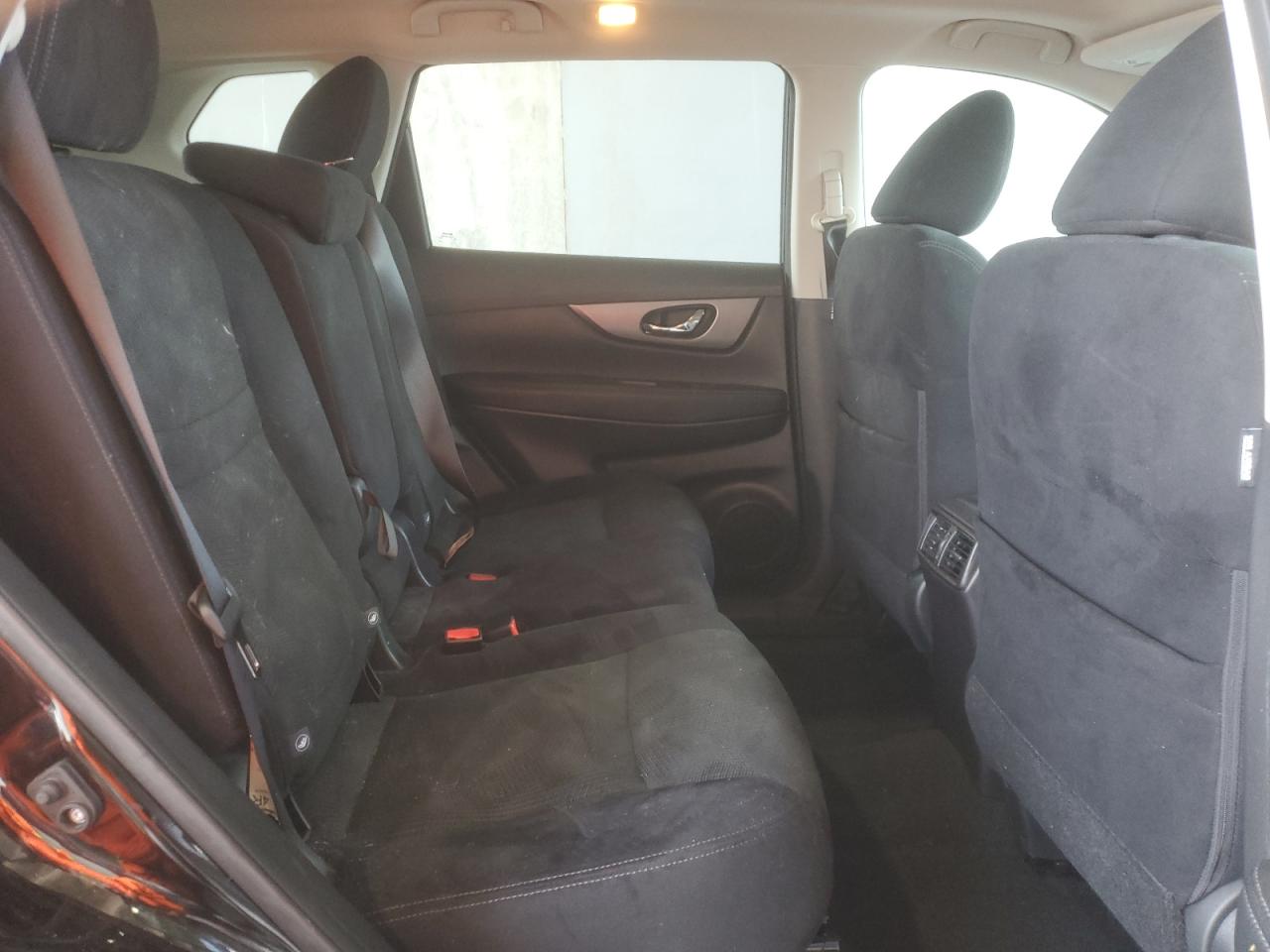 2015 Nissan Rogue S VIN: 5N1AT2MV7FC916187 Lot: 84373695
