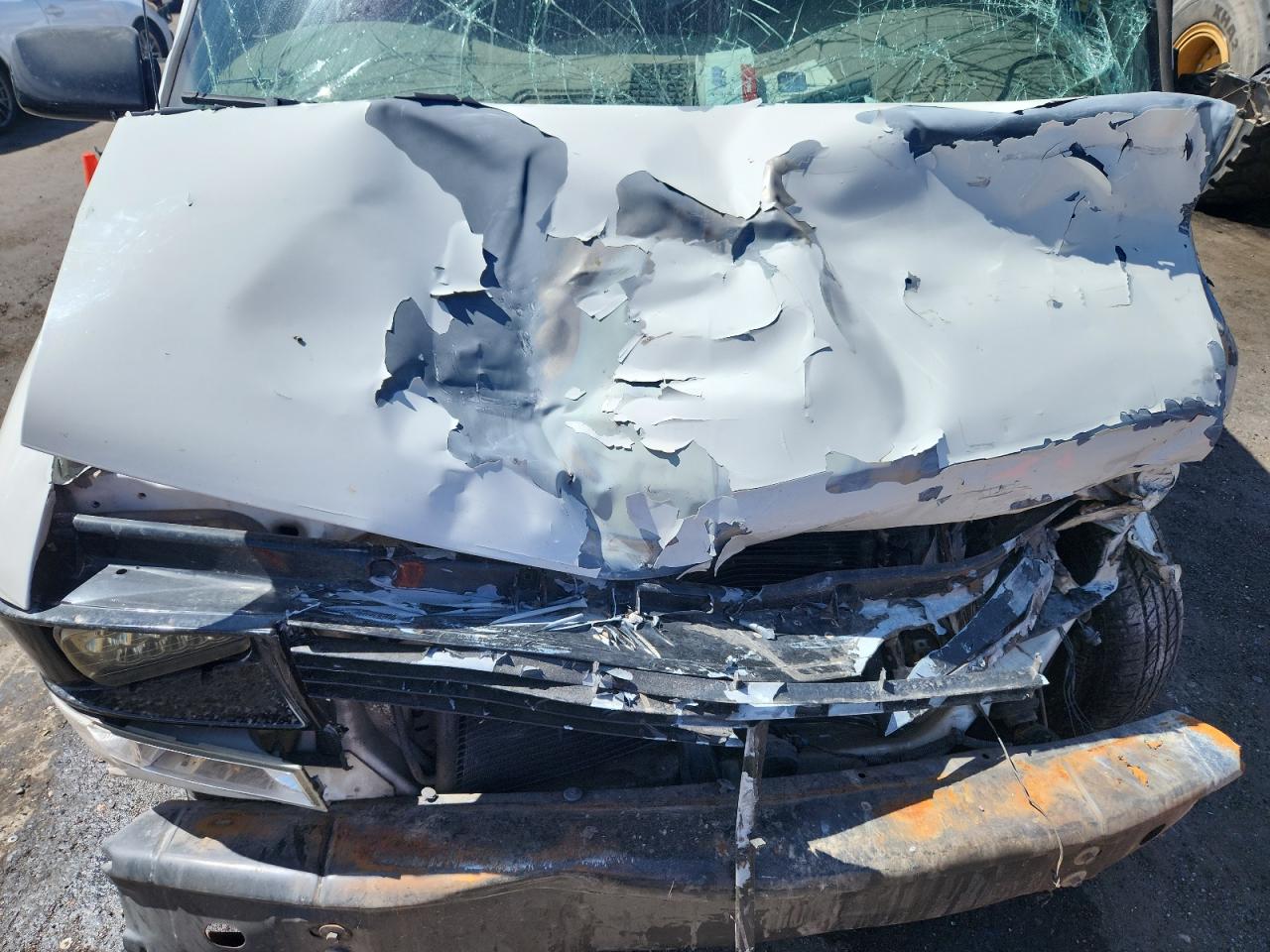 2005 Chevrolet Astro VIN: 1GCDM19X45B125350 Lot: 80106825