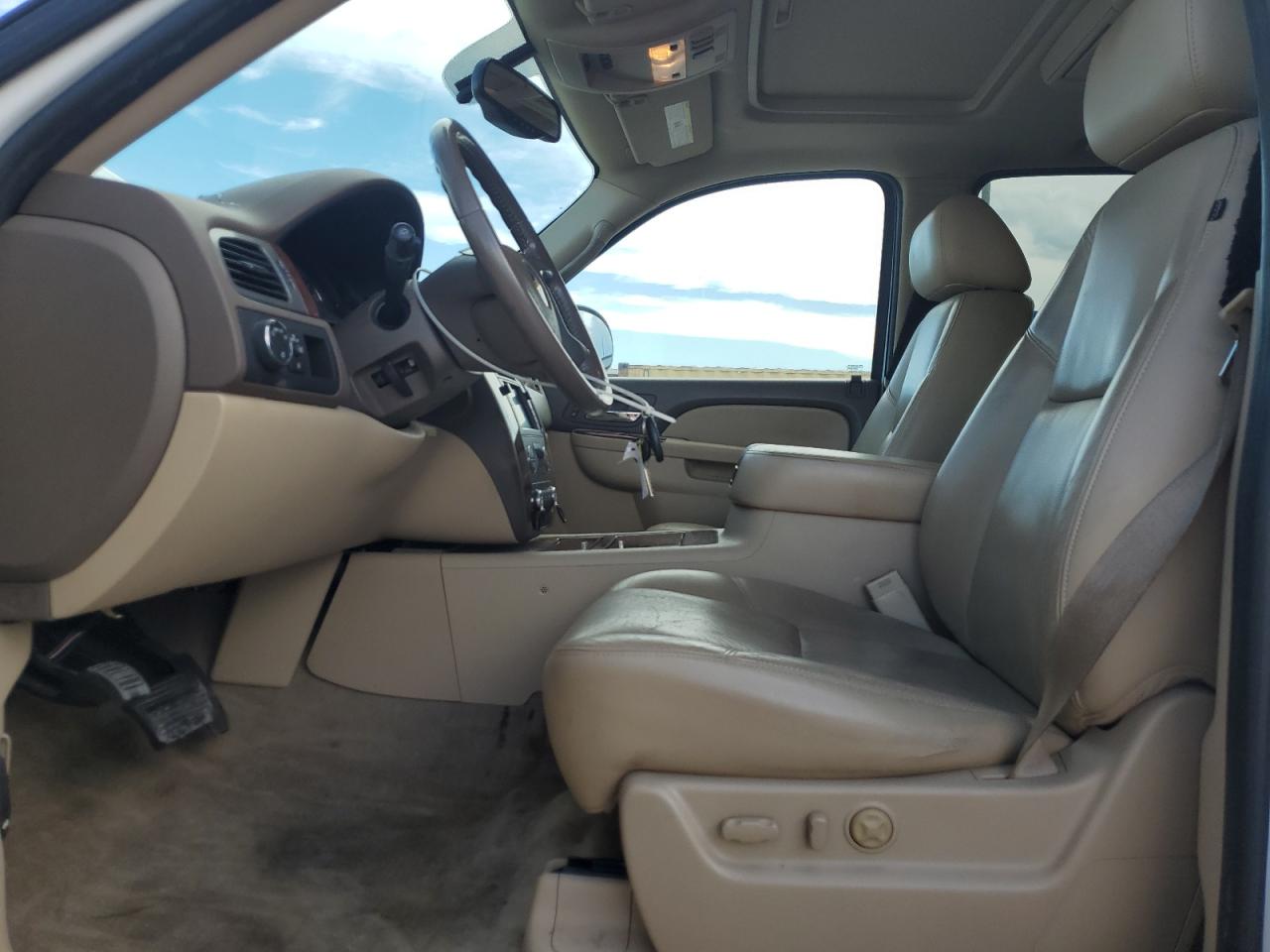 2011 Chevrolet Suburban C1500 Ltz VIN: 1GNSCKE04BR278295 Lot: 83835725