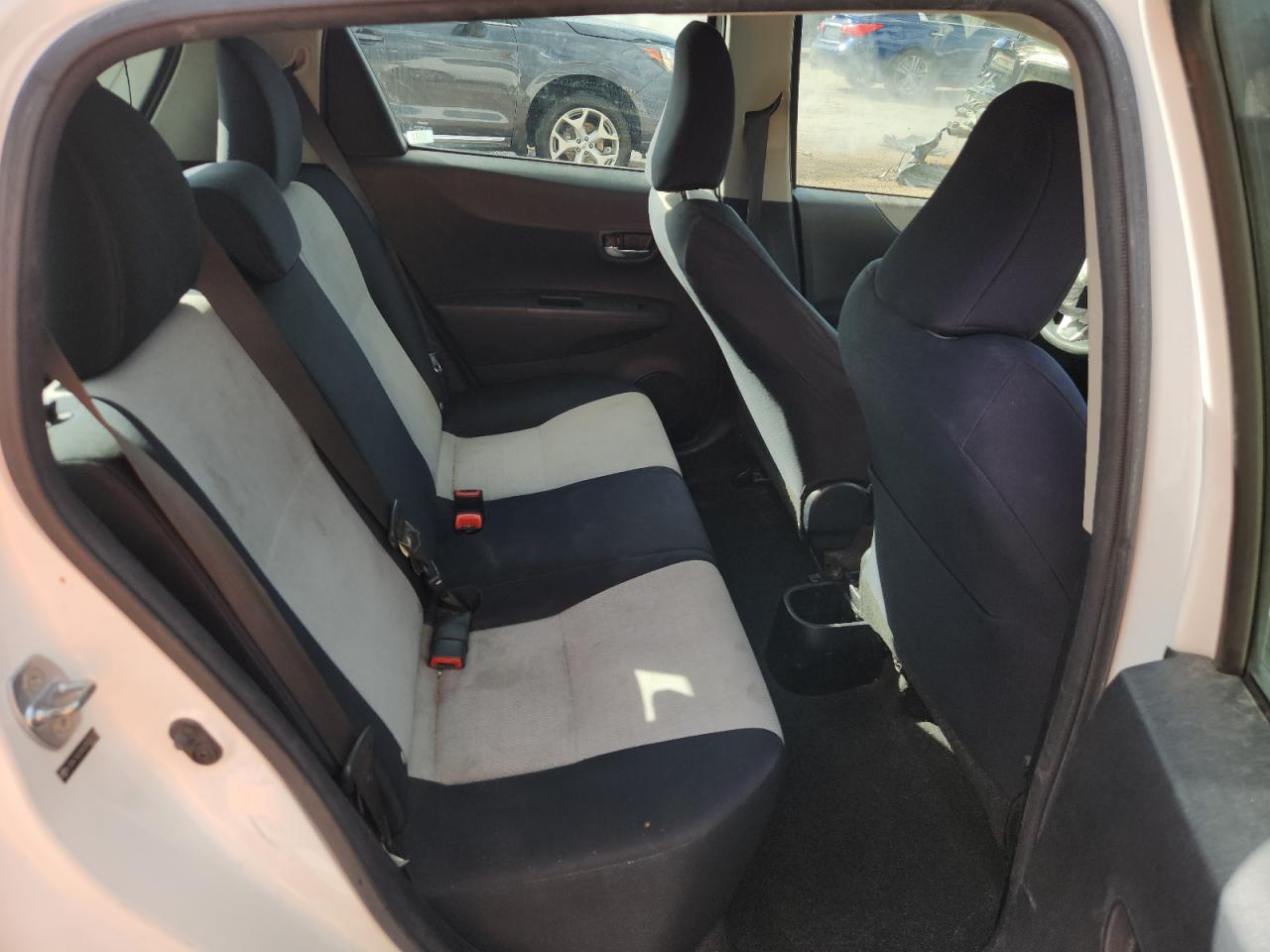 2012 Toyota Yaris VIN: JTDKTUD3XCD525723 Lot: 84812525