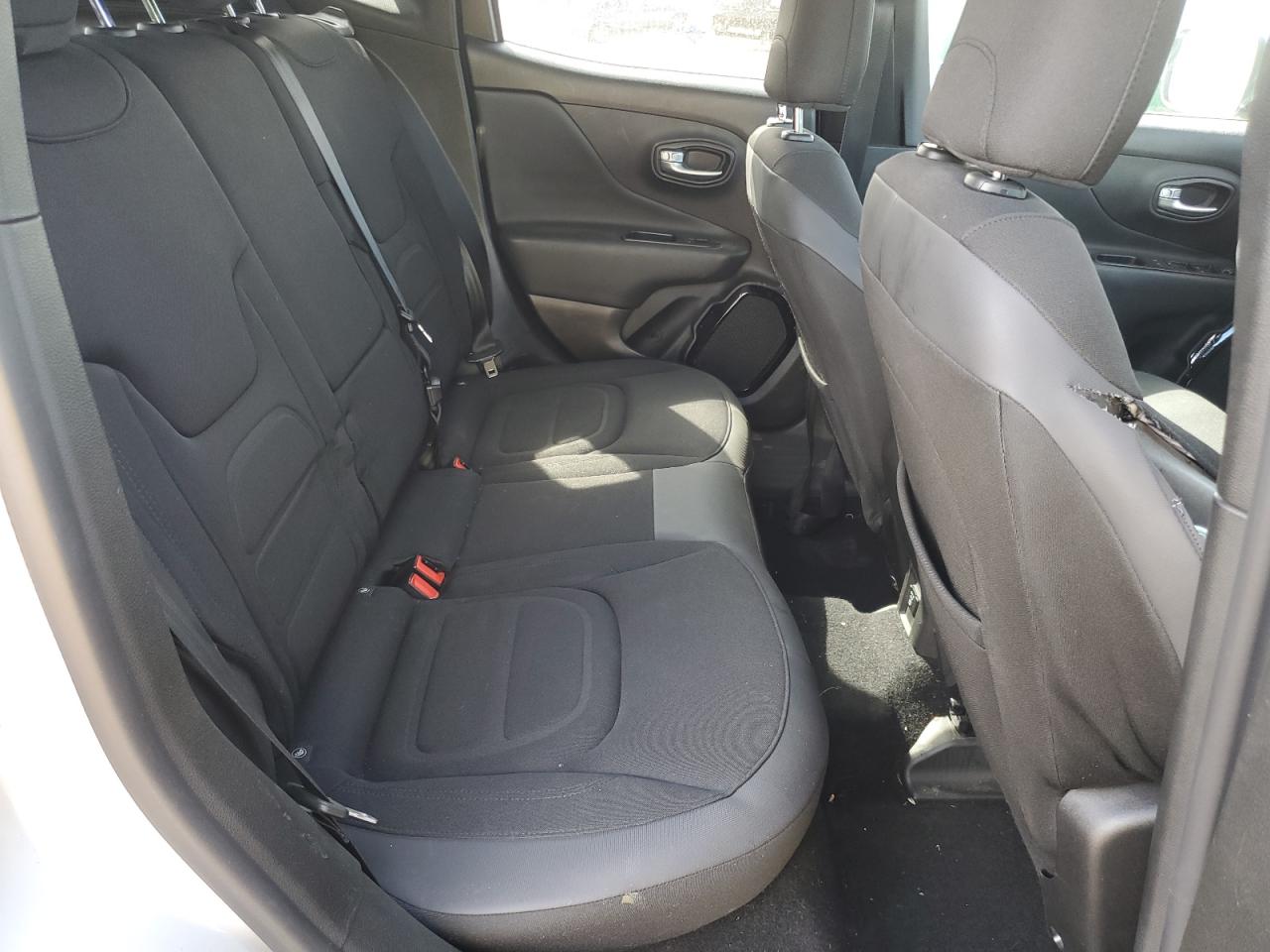 2017 Jeep Renegade Latitude VIN: ZACCJBBB5HPE93930 Lot: 80569965