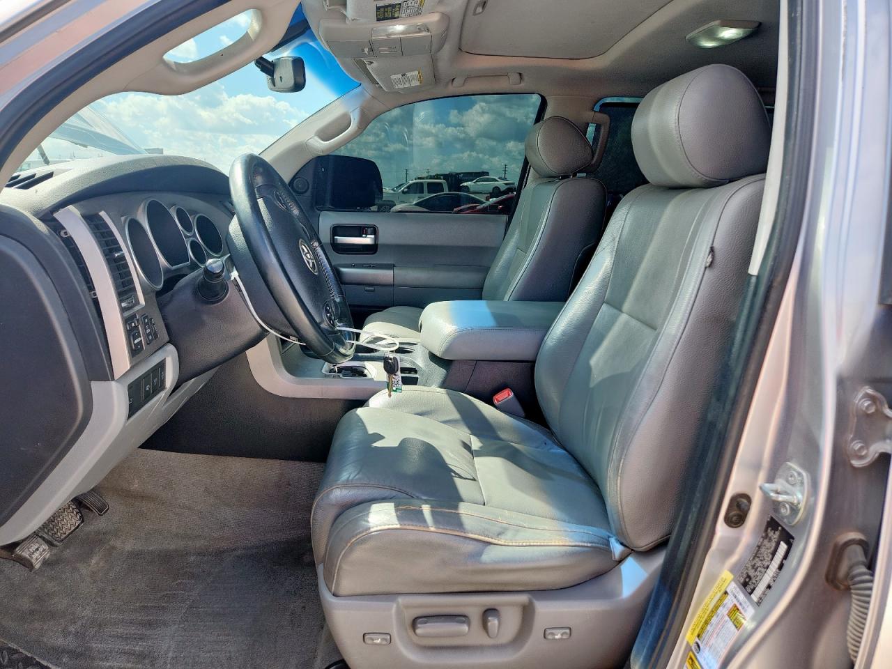 2010 Toyota Sequoia Limited VIN: 5TDJW5G10AS029110 Lot: 84363195