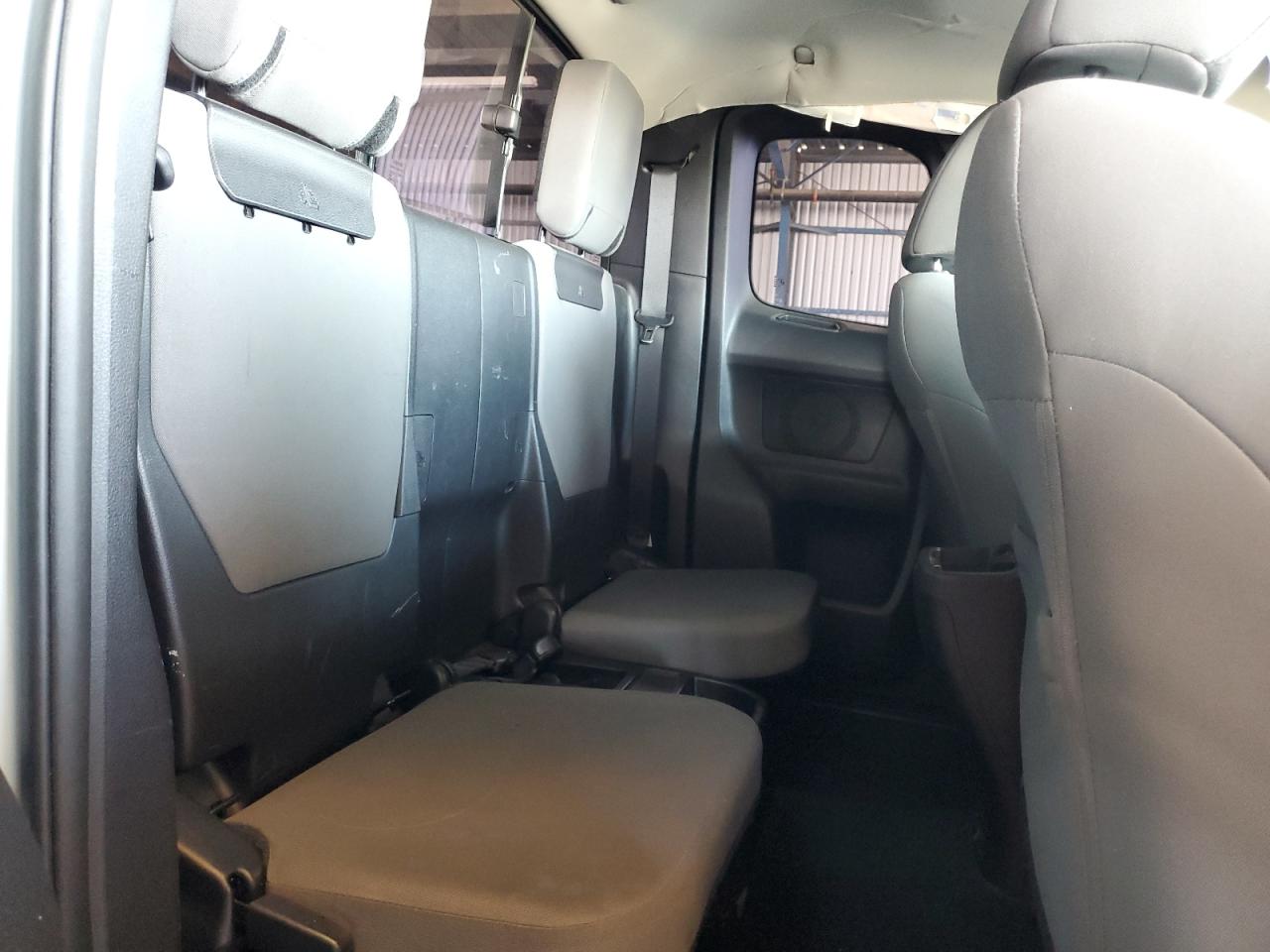 2017 Toyota Tacoma Access Cab VIN: 5TFRX5GN8HX092138 Lot: 81086365