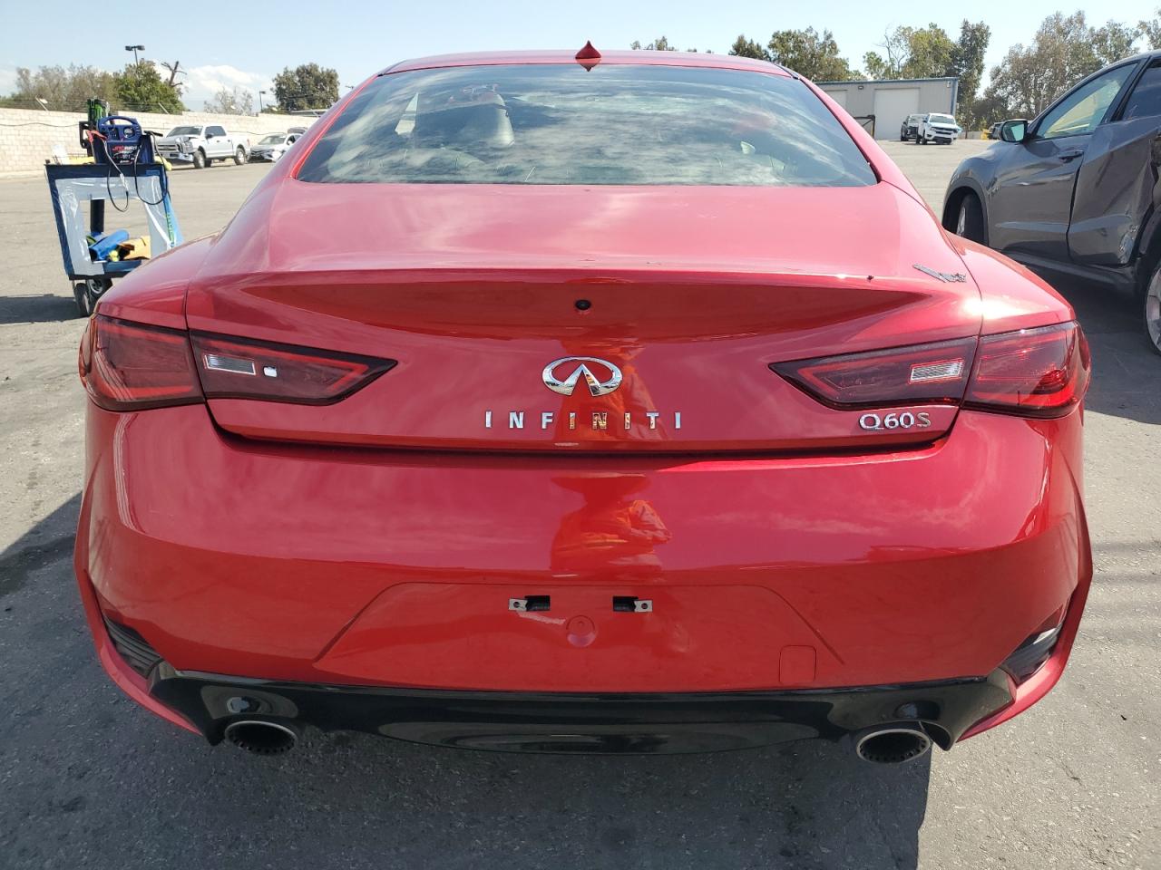 2018 Infiniti Q60 Red Sport 400 VIN: JN1FV7EK7JM530106 Lot: 84000005
