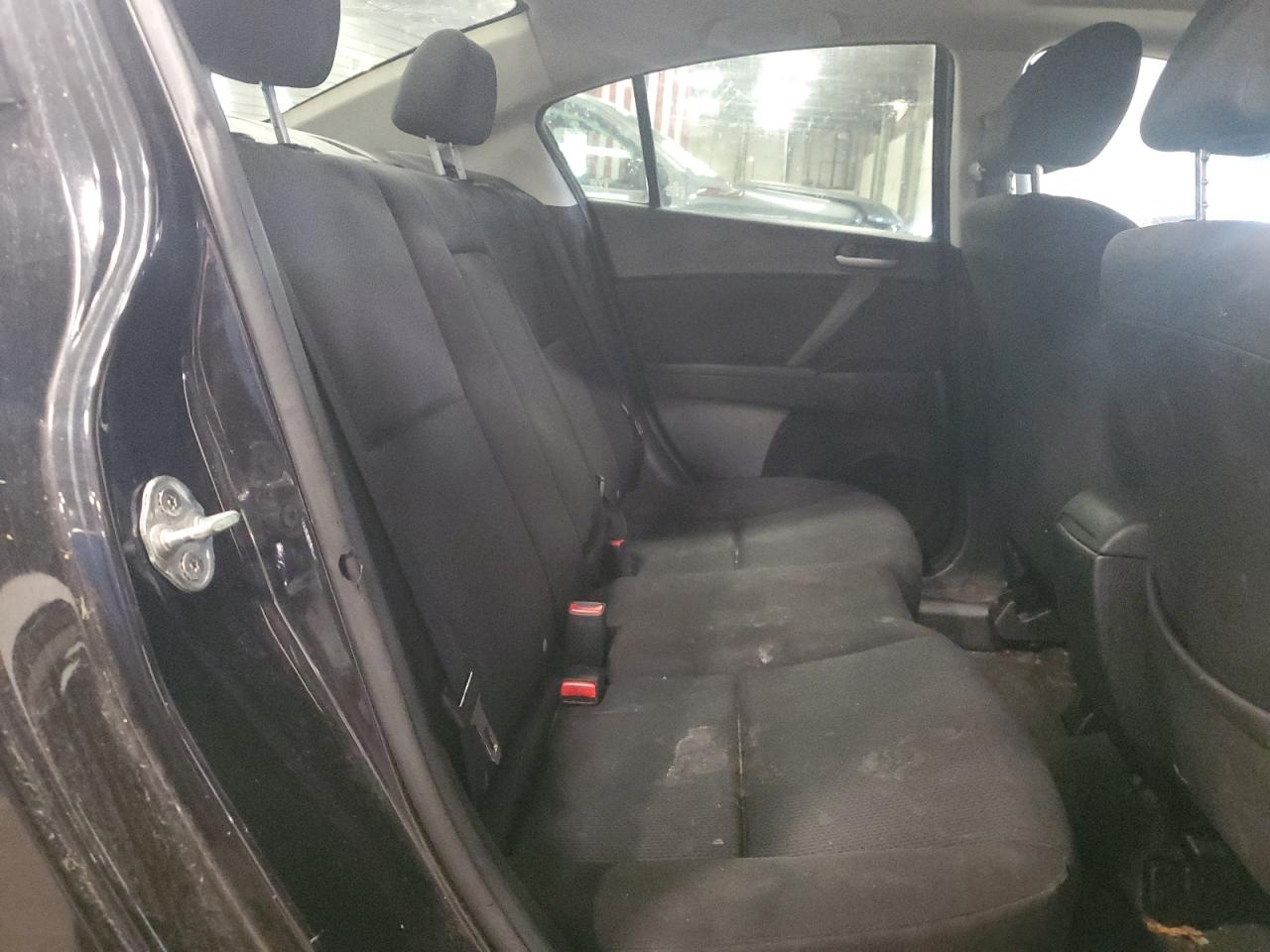 2011 Mazda 3 I VIN: JM1BL1VG6B1429670 Lot: 71734095