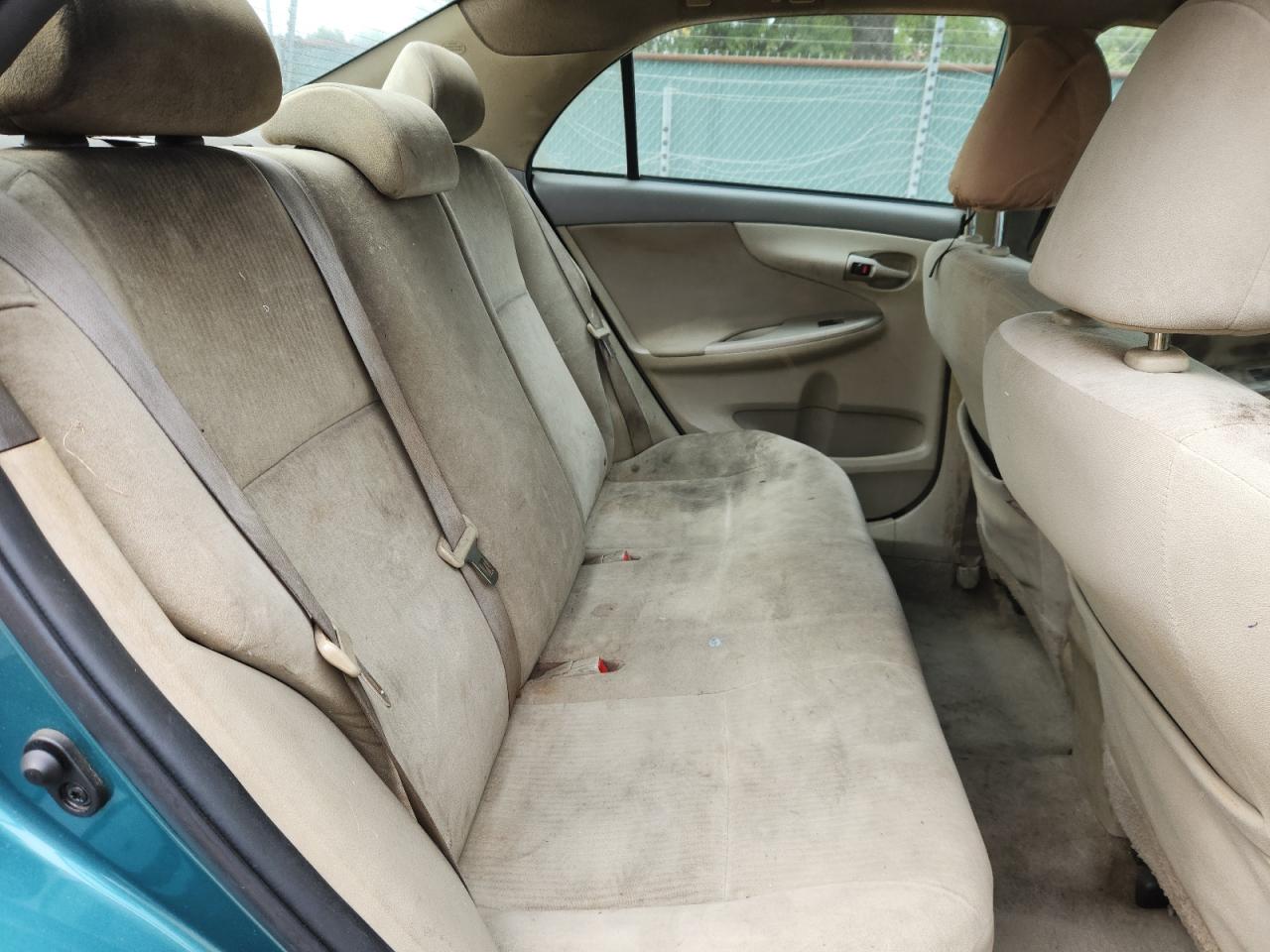 2010 Toyota Corolla Base VIN: 2T1BU4EE5AC421275 Lot: 80660955