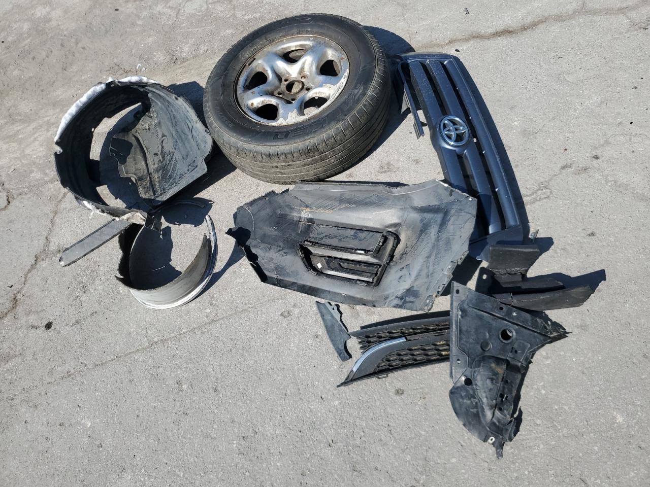 2004 Toyota Highlander VIN: JTEGD21AX40090202 Lot: 84231215