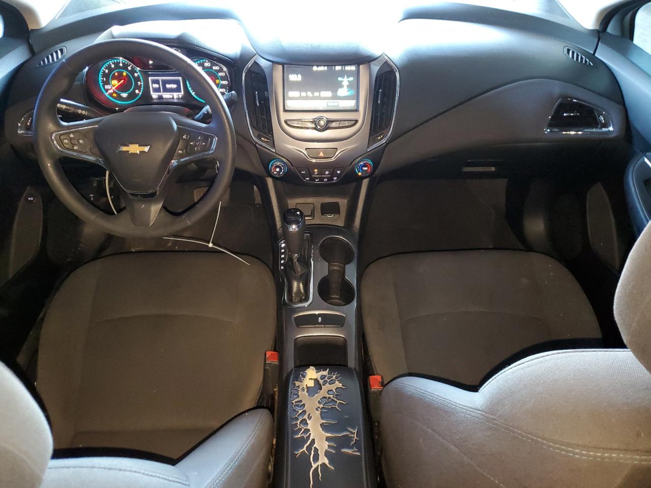 2018 Chevrolet Cruze Lt VIN: 1G1BE5SM6J7205718 Lot: 81928955