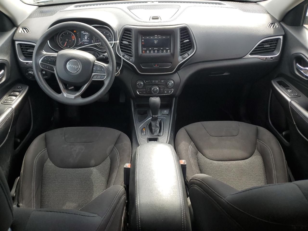 2020 Jeep Cherokee Latitude VIN: 1C4PJLCB8LD652498 Lot: 82122005