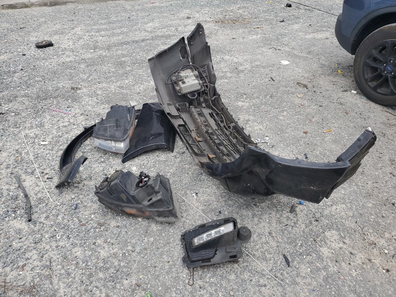 2017 Ford Expedition Limited VIN: 1FMJU1KT8HEA60981 Lot: 81700015