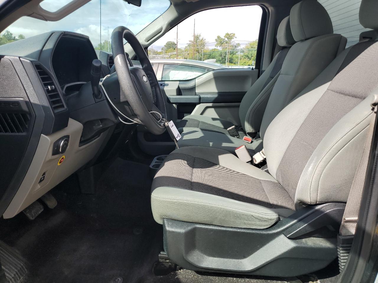 2016 Ford F150 VIN: 1FTMF1E80GKE78809 Lot: 82128535