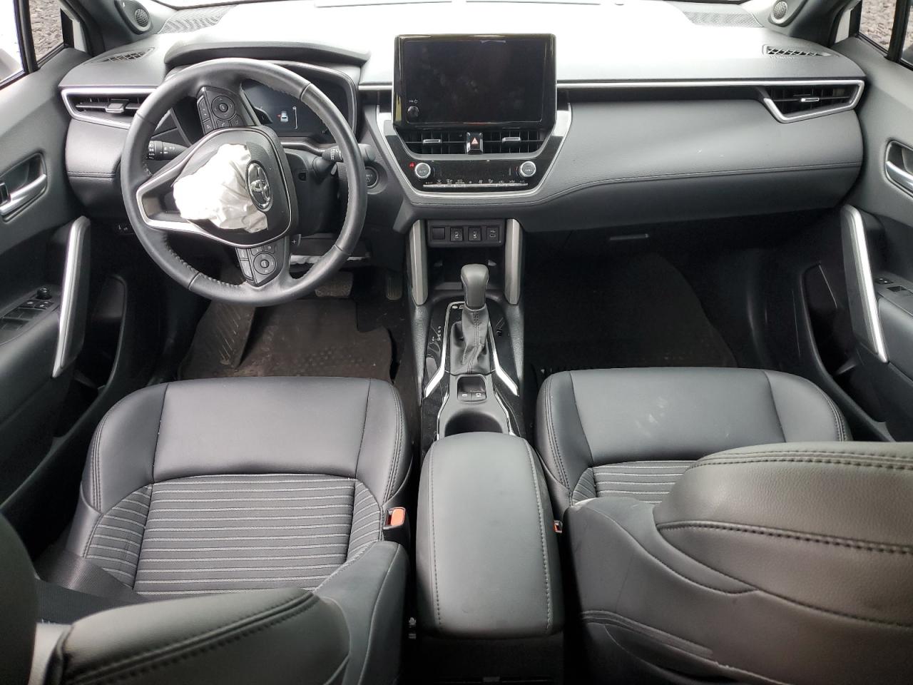 2024 Toyota Corolla Cross Se VIN: 7MUFBABG5RV037193 Lot: 72061065