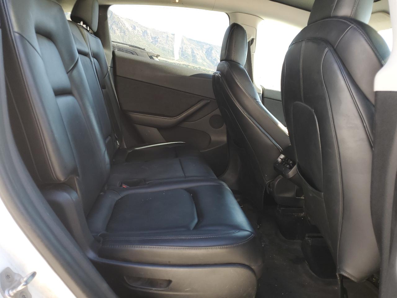 2021 Tesla Model Y VIN: 5YJYGAEE8MF191604 Lot: 82145545