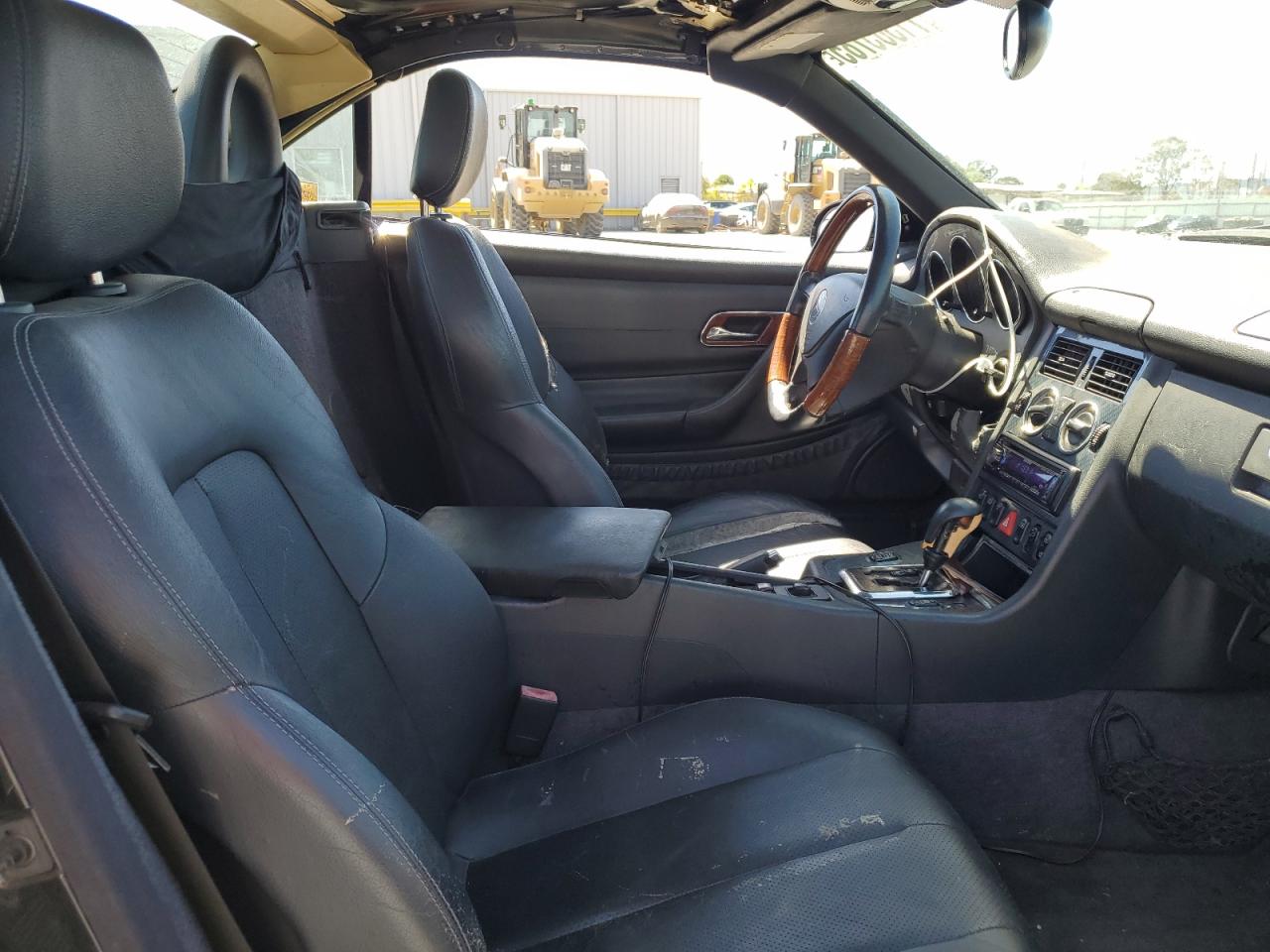 2001 Mercedes-Benz Slk 320 VIN: WDBKK65F81F196298 Lot: 71305785