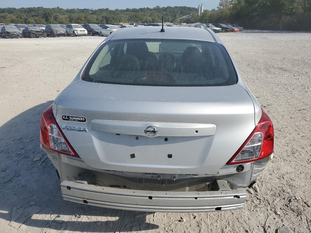 2019 Nissan Versa S VIN: 3N1CN7APXKL825670 Lot: 81303135