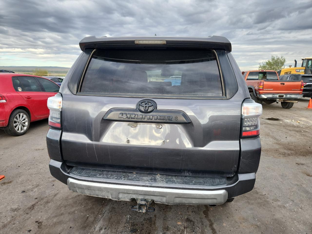 2020 Toyota 4Runner Sr5/Sr5 Premium VIN: JTEBU5JR3L5764063 Lot: 81404735