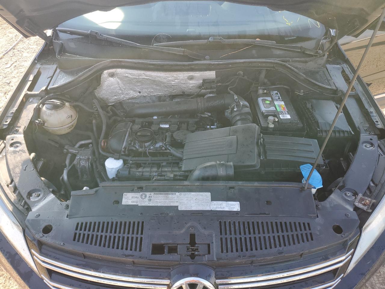 2012 Volkswagen Tiguan S VIN: WVGAV7AX2CW538500 Lot: 81325325