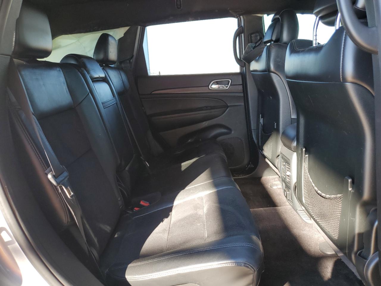 2018 Jeep Grand Cherokee Laredo VIN: 1C4RJFAGXJC105194 Lot: 82058445