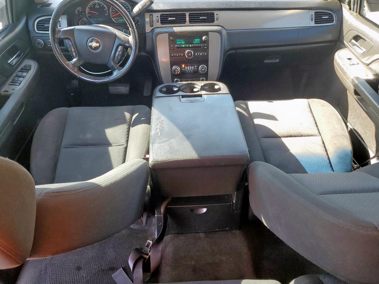 2008 Chevrolet Tahoe C1500 VIN: 1GNFC13CX8R101378 Lot: 82098345