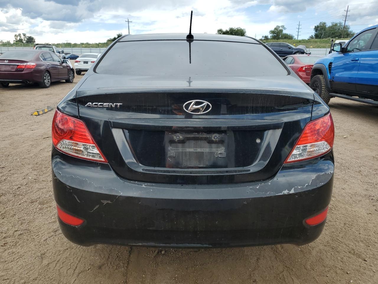 2013 Hyundai Accent Gls VIN: KMHCU4AE3DU380657 Lot: 81060905