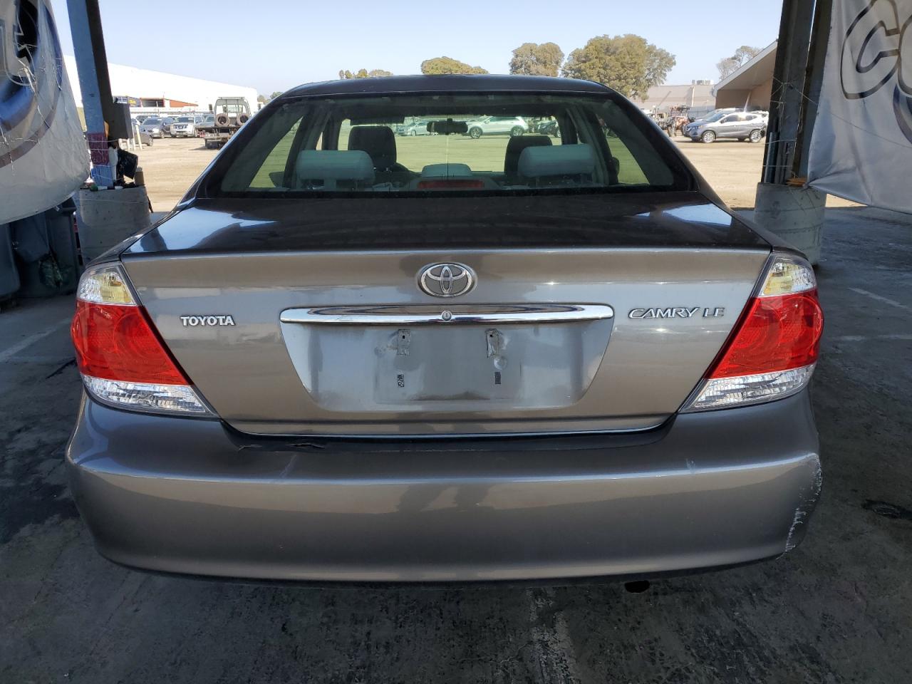 2005 Toyota Camry Le VIN: 4T1BE32K75U640065 Lot: 81757745