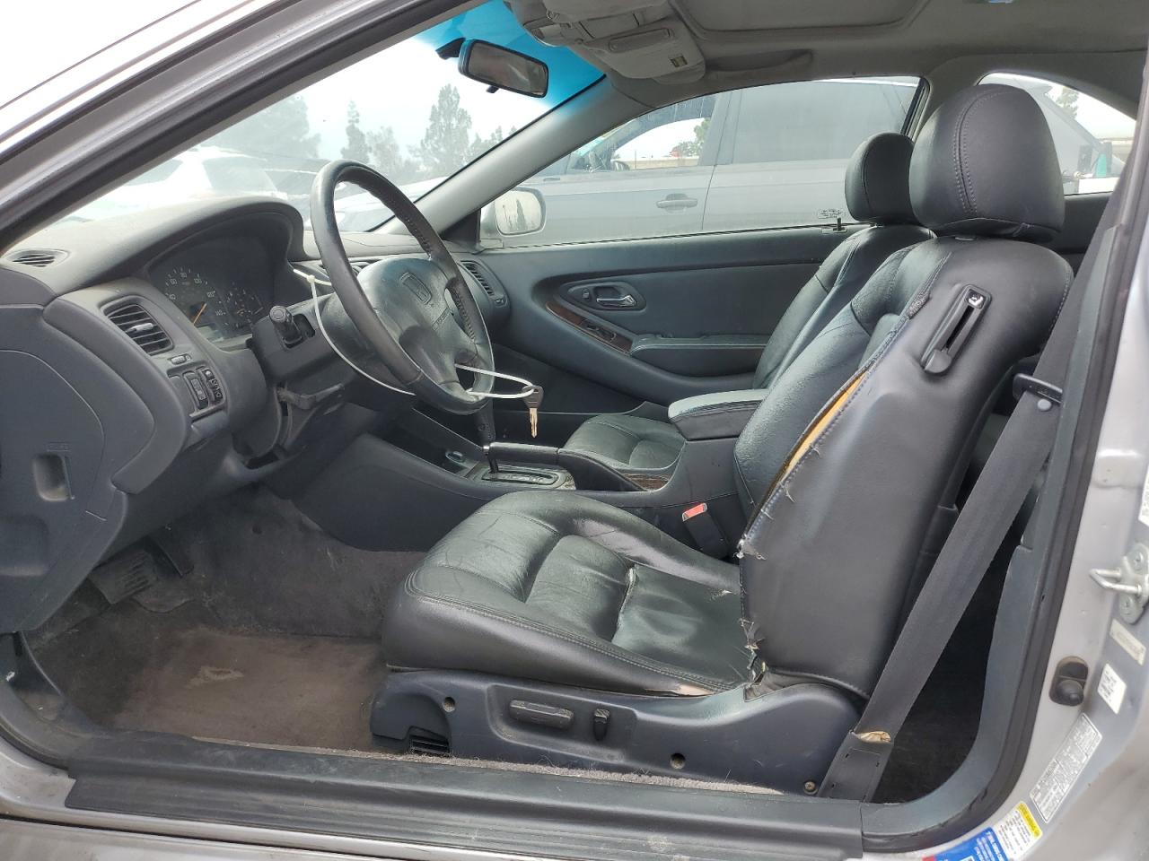 2000 Honda Accord Ex VIN: 1HGCG3275YA018649 Lot: 84037625