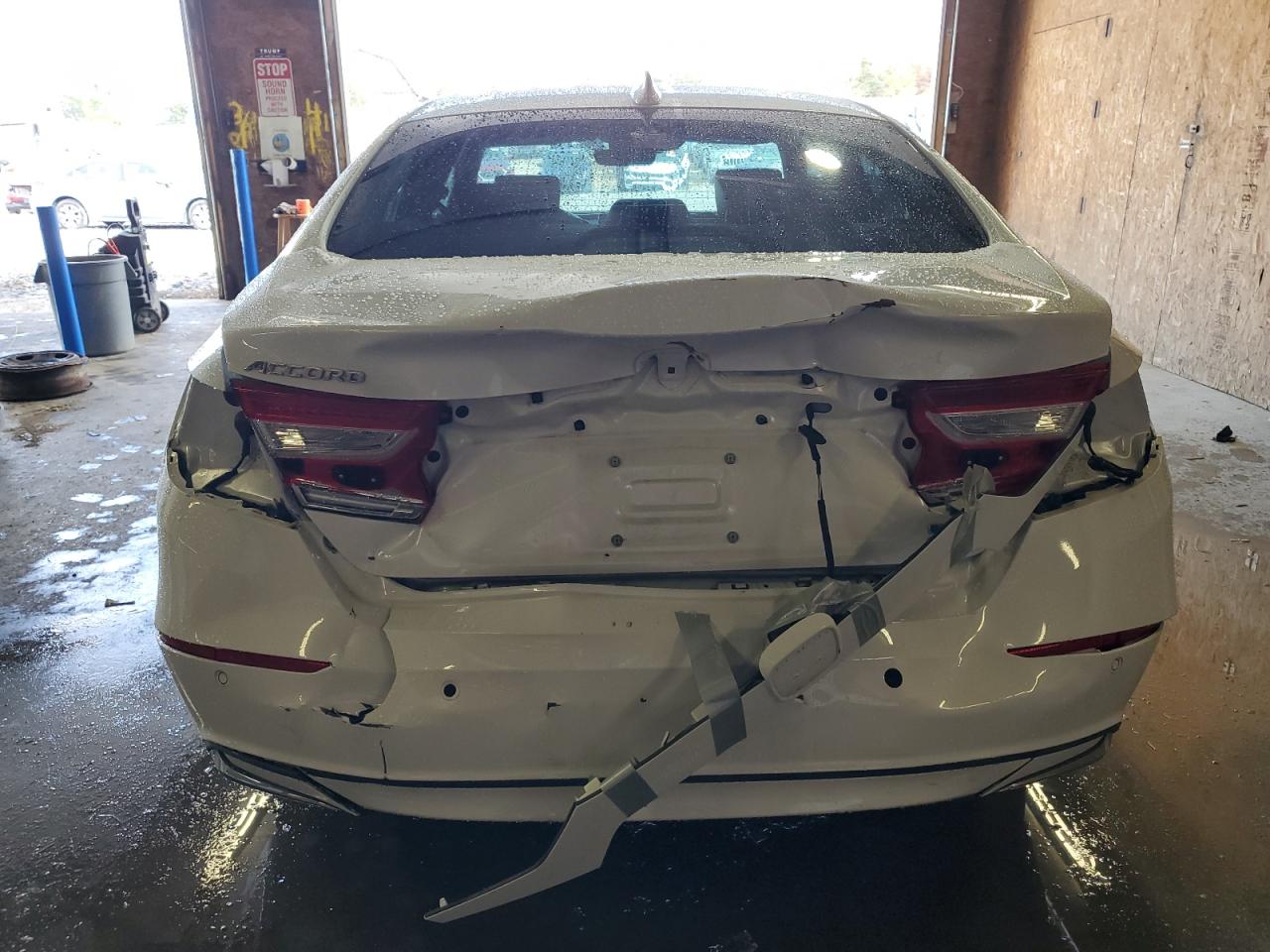 2022 Honda Accord Touring Hybrid VIN: 1HGCV3F94NA007011 Lot: 83989065