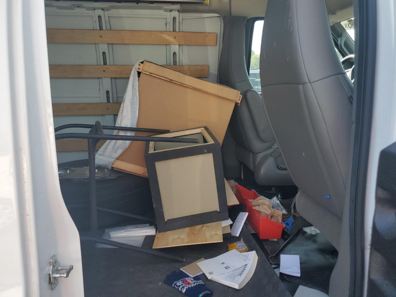 2019 Chevrolet Express G2500 VIN: 1GCWGAFG2K1319736 Lot: 80499055