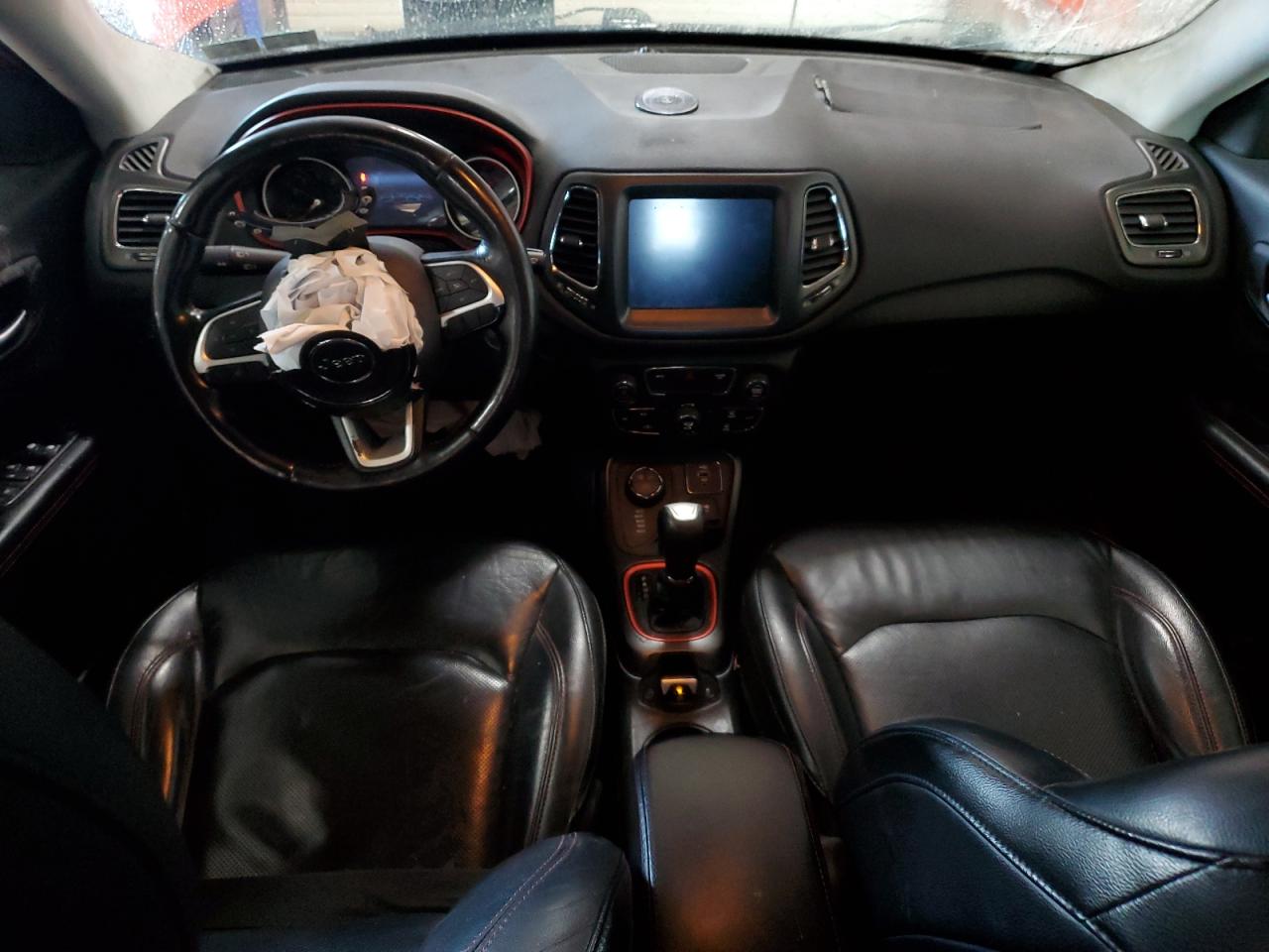 2018 Jeep Compass Trailhawk VIN: 3C4NJDDB1JT230530 Lot: 70590865