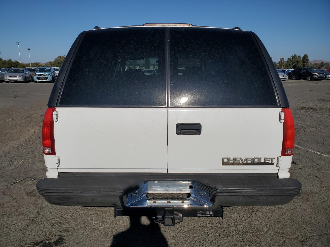 1999 Chevrolet Tahoe K1500 VIN: 1GNEK13R7XR106555 Lot: 81914055