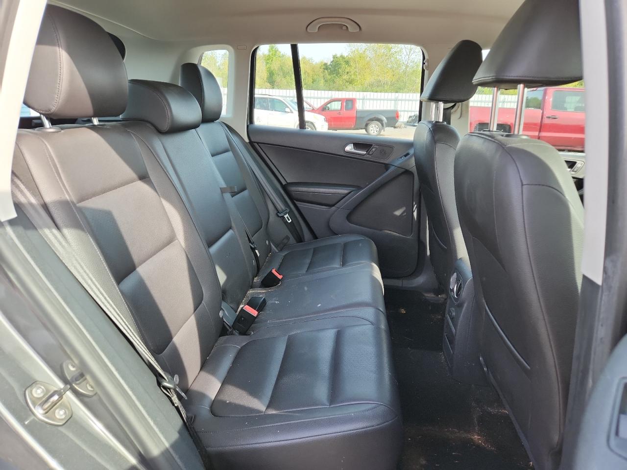 2016 Volkswagen Tiguan S VIN: WVGBV7AX8GW526118 Lot: 85056385