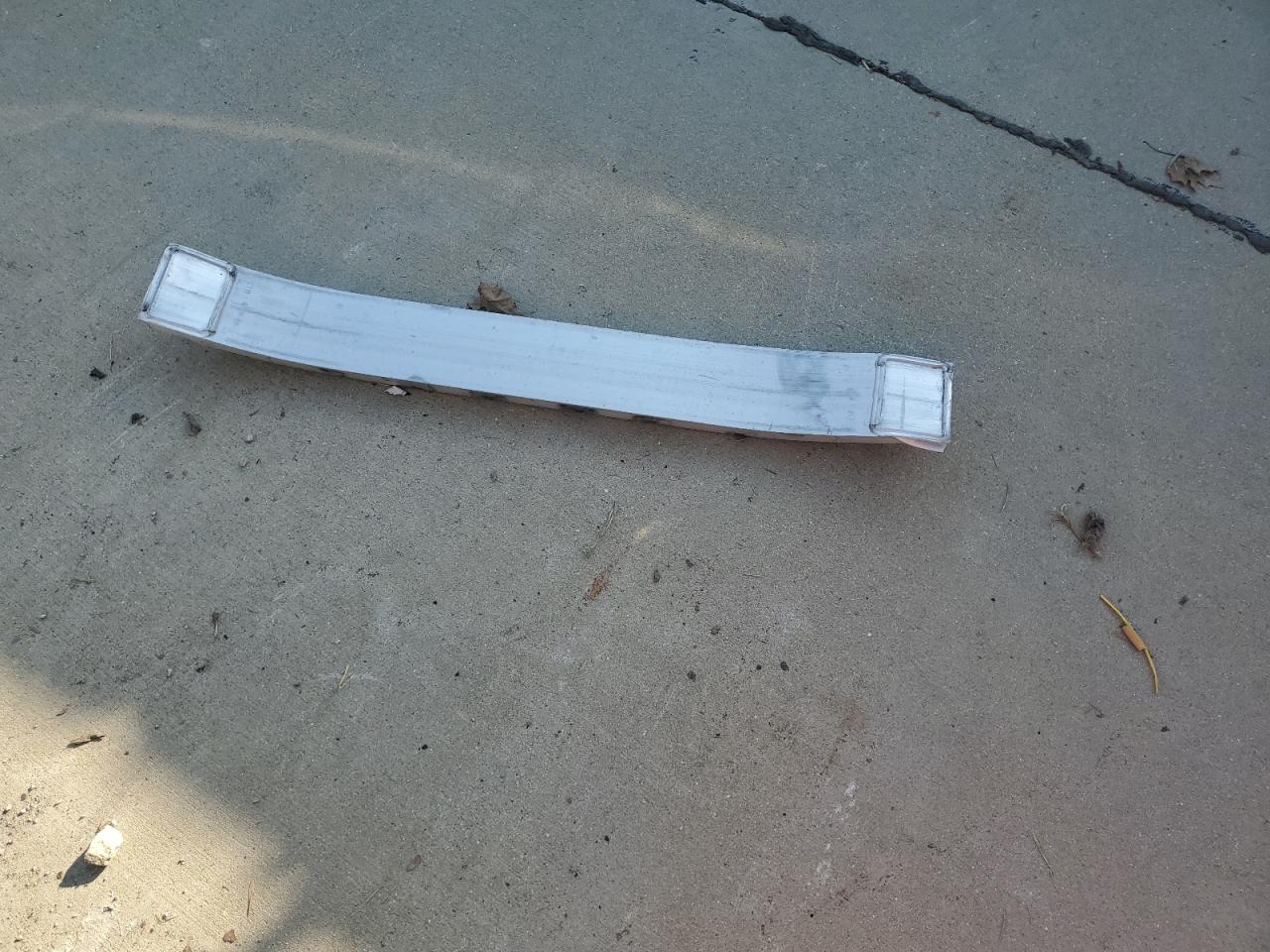 2018 Jeep Compass Latitude VIN: 3C4NJDBB9JT307115 Lot: 83821035