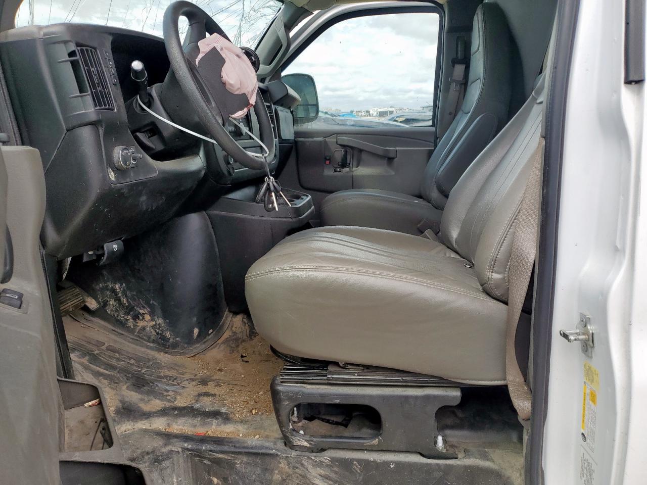 2024 GMC Savana G2500 VIN: 1GTW7AF76R1186828 Lot: 82155455