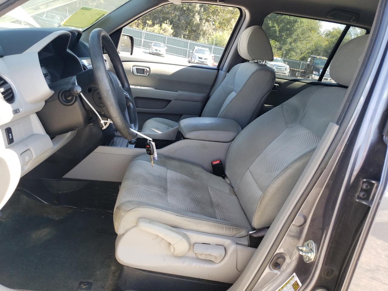 2014 Honda Pilot Lx VIN: 5FNYF3H2XEB007815 Lot: 82157175