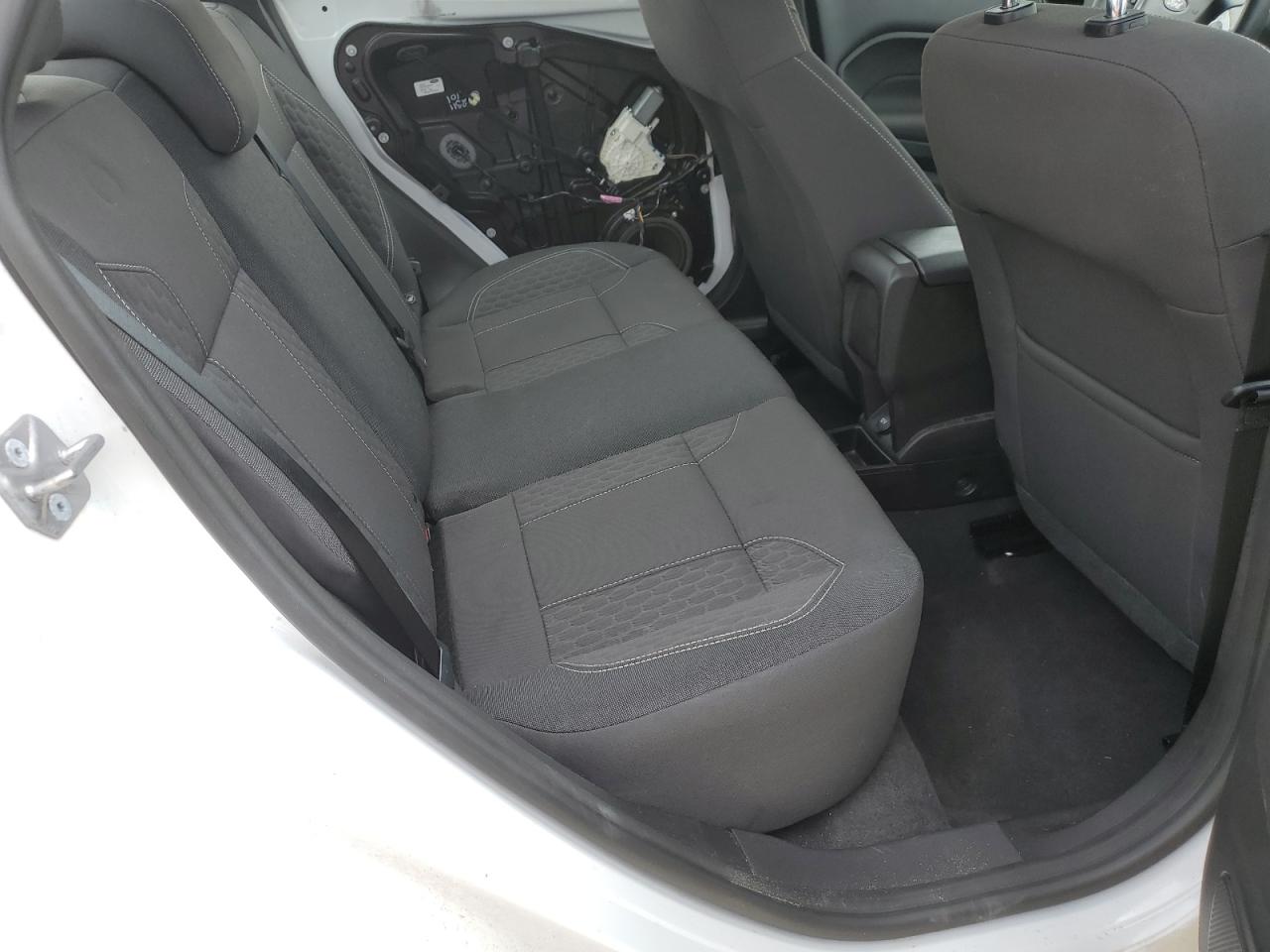 2019 Ford Fiesta Se VIN: 3FADP4BJ4KM114275 Lot: 84582835