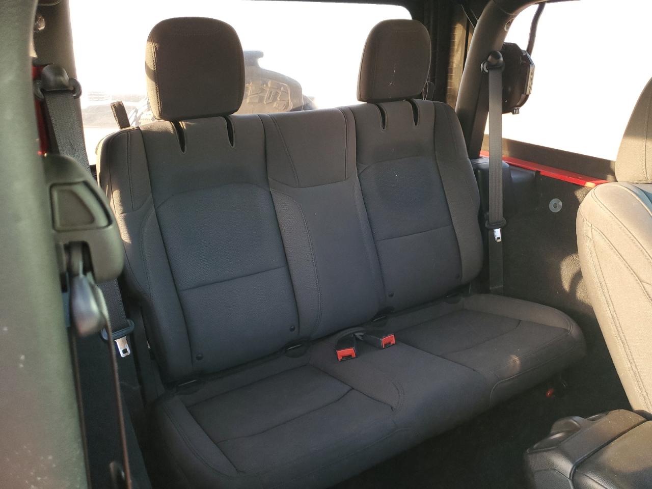 2019 Jeep Wrangler Sport VIN: 1C4GJXAG0KW638930 Lot: 82027805