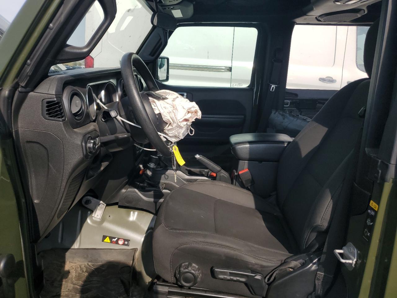 2021 Jeep Wrangler Sport VIN: 1C4GJXAG5MW821498 Lot: 81342355