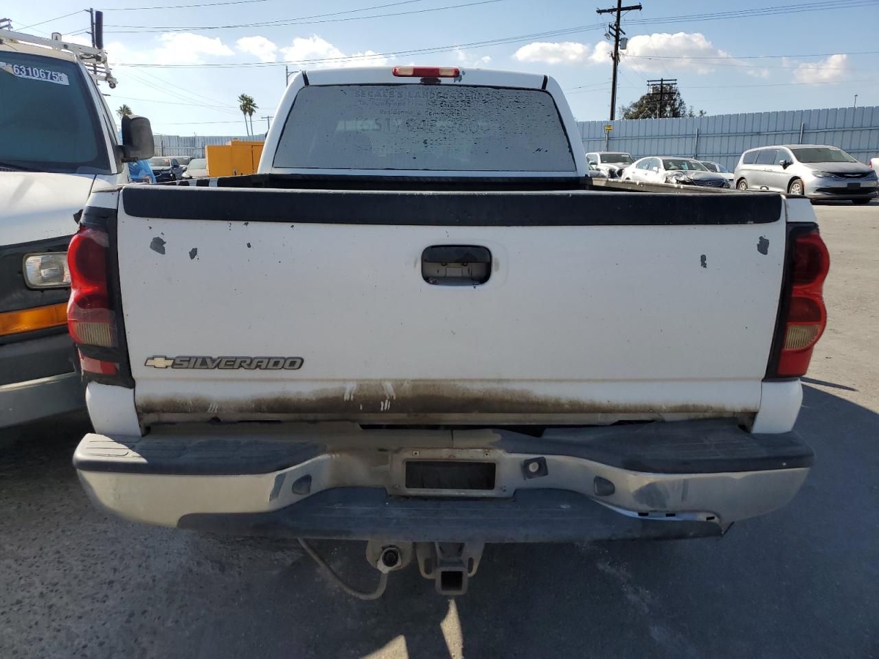 2006 Chevrolet Silverado C2500 Heavy Duty VIN: 1GCHC23UX6F127977 Lot: 80822395