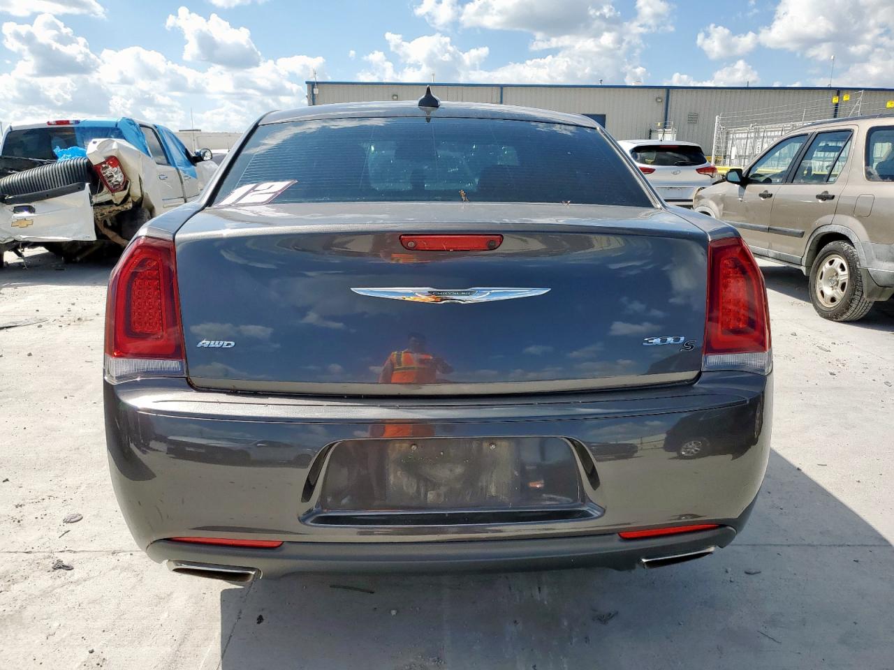 2019 Chrysler 300 S VIN: 2C3CCAGG4KH651535 Lot: 84055025