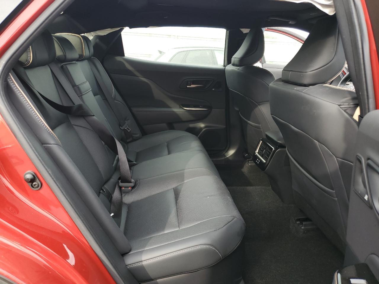 2024 Toyota Crown Platinum VIN: JTDAFAAF7R3008975 Lot: 72038765