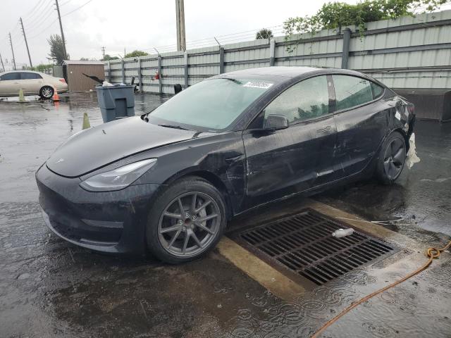  TESLA MODEL 3 2023 Czarny