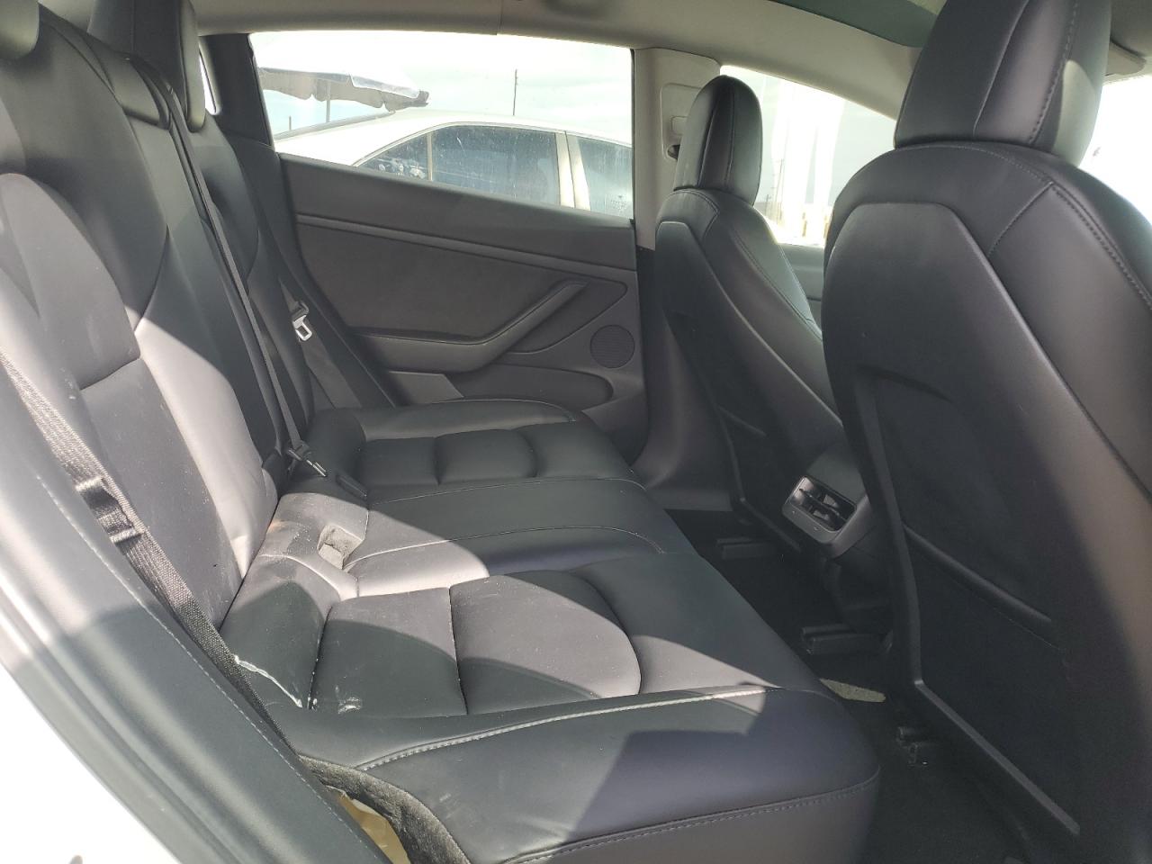 2021 Tesla Model 3 VIN: 5YJ3E1EC8MF071557 Lot: 81498975