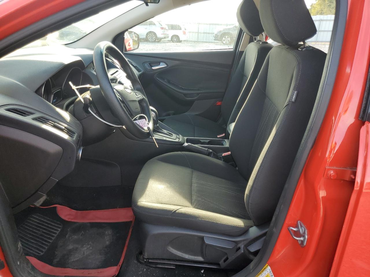 2017 Ford Focus Se VIN: 1FADP3F28HL300411 Lot: 80919425