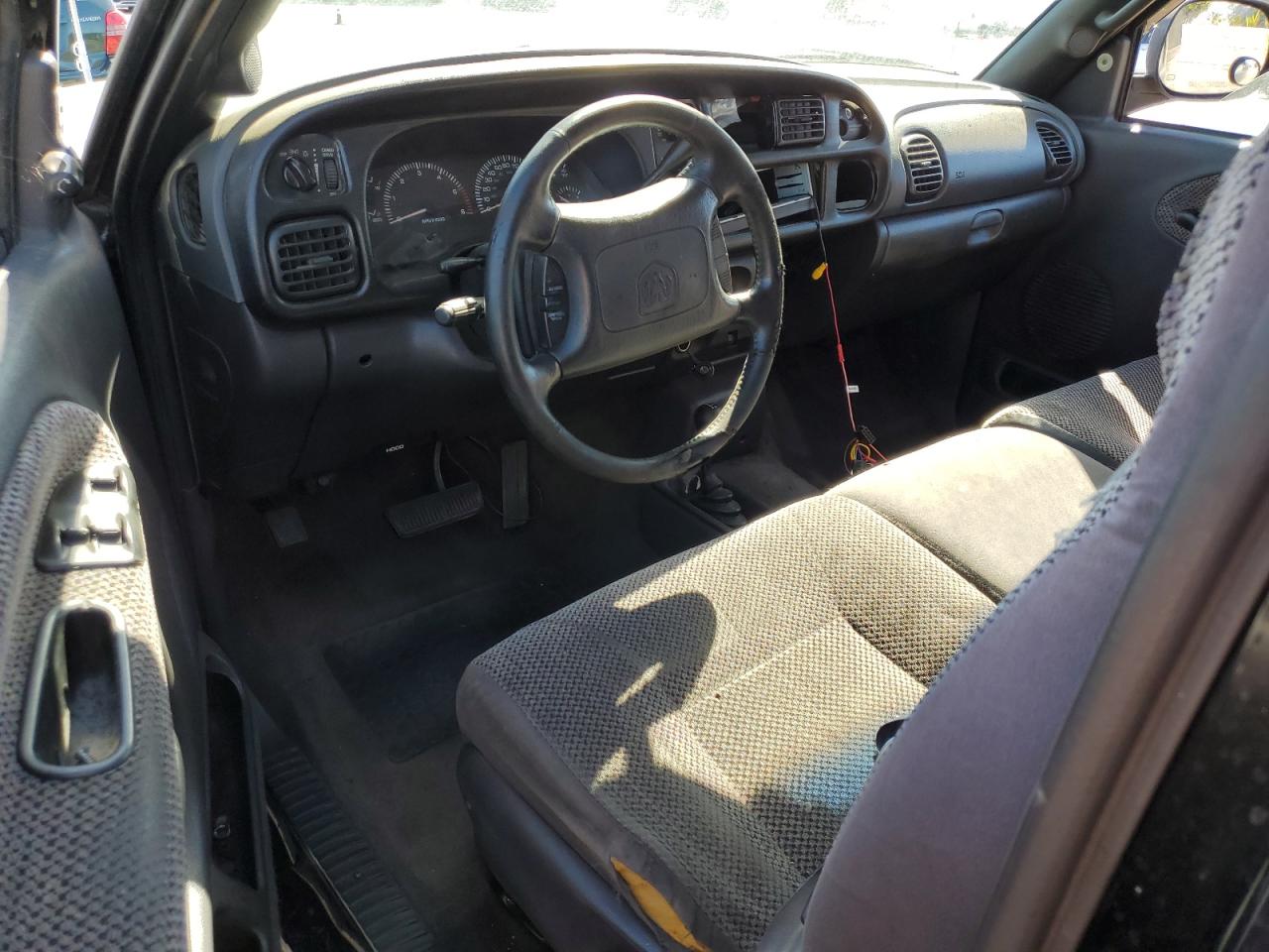 2001 Dodge Ram 1500 VIN: 3B7HF13Y61G710283 Lot: 81522305