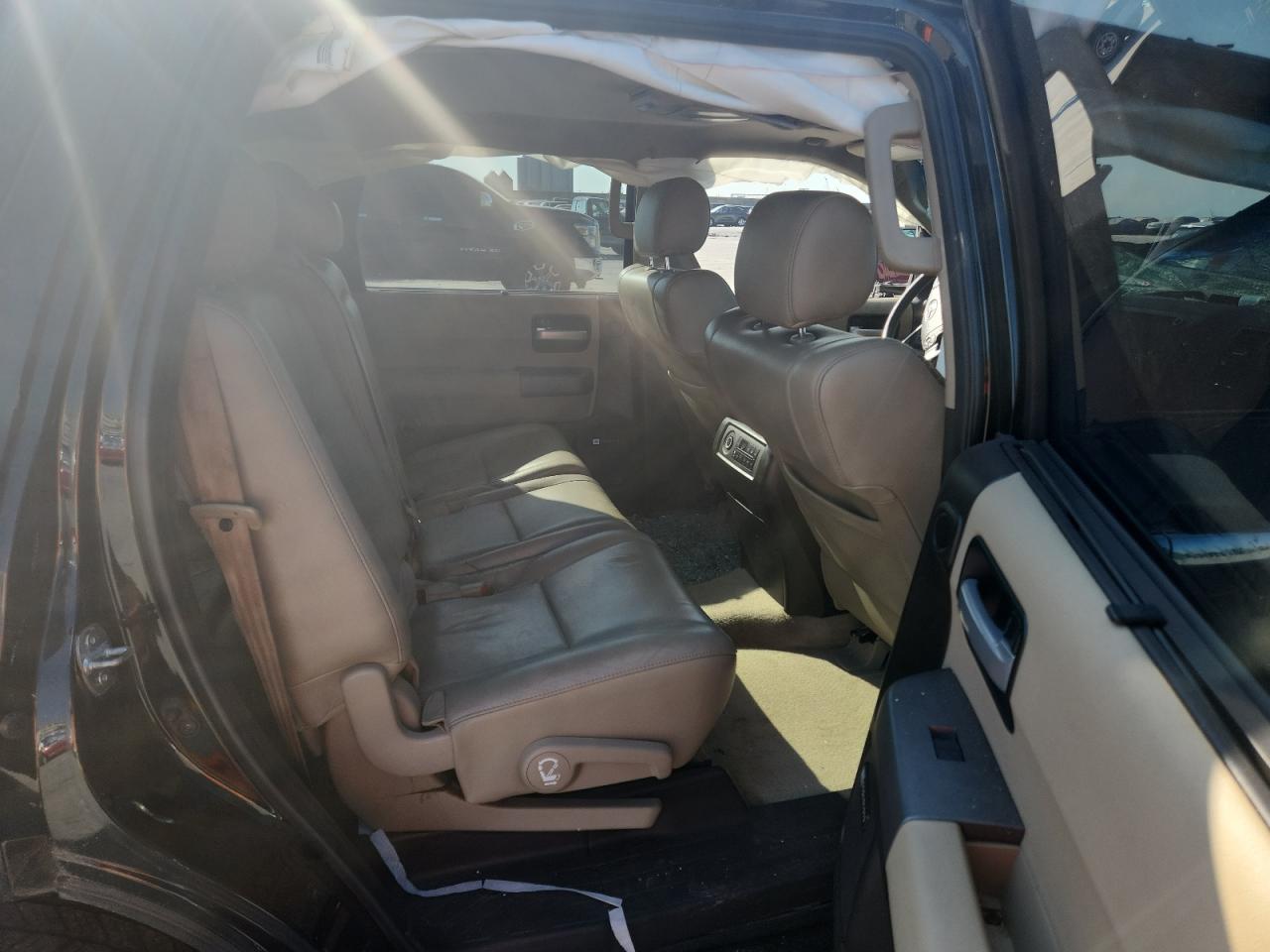 2011 Toyota Sequoia Limited VIN: 5TDKY5G13BS036696 Lot: 81580995